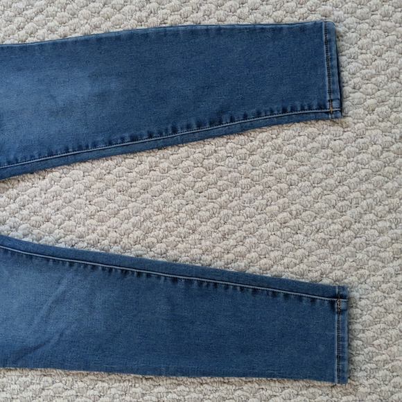 Maurices High Rise Jeans - Picture 5 of 13